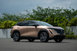 El nuevo Nissan Ariya en acción: tecnología futurista