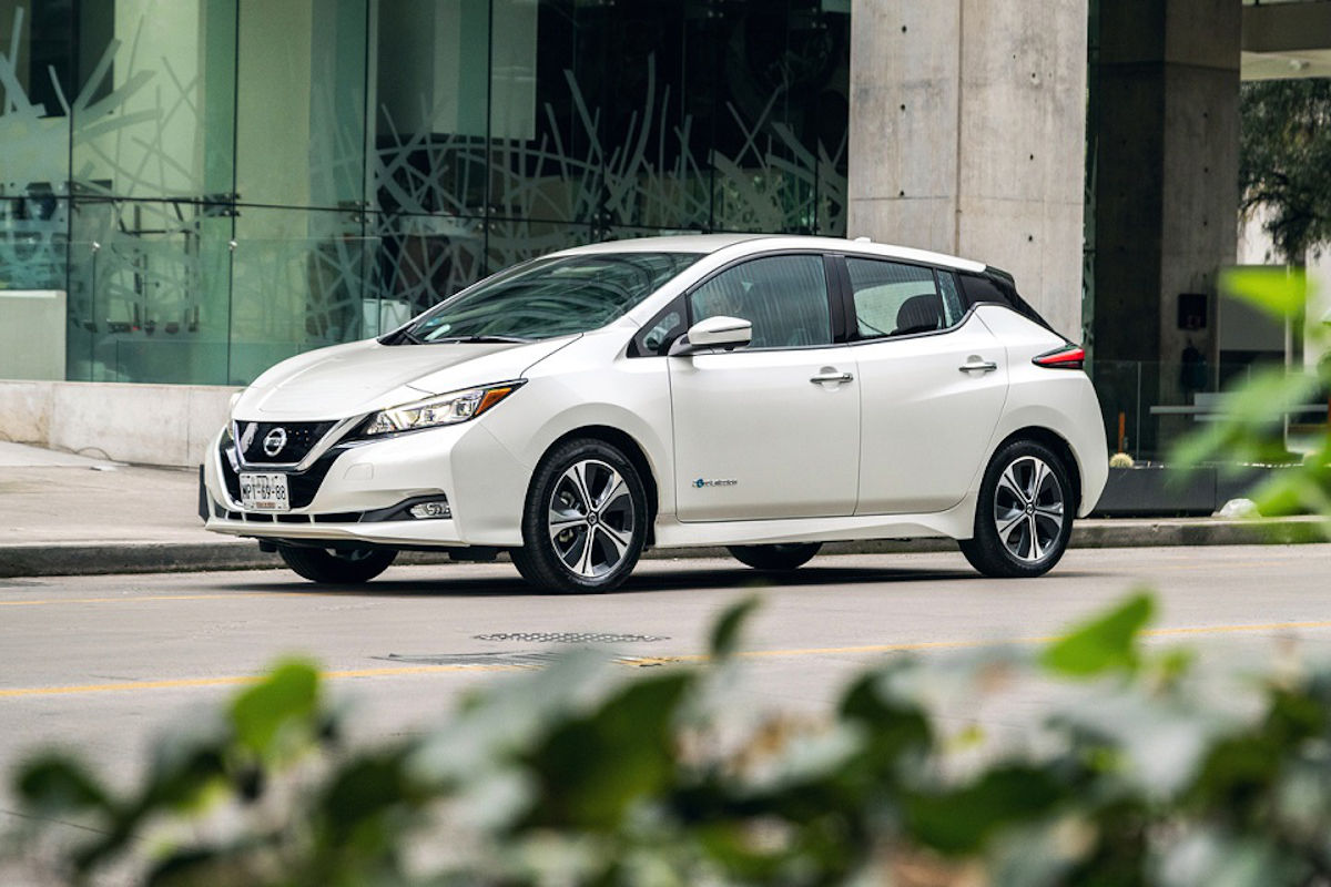 Nissan celebra la fabricación del LEAF número 500.000