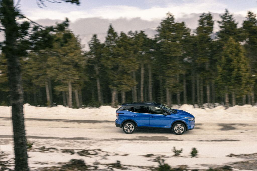 La gama crossover electrificada de Nissan conquista las cumbres nevadas de los Pirineos